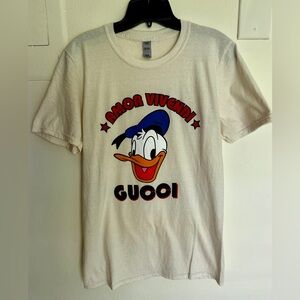 Vintage Donald Duck graphic with "Amor Vivendi” t shirt